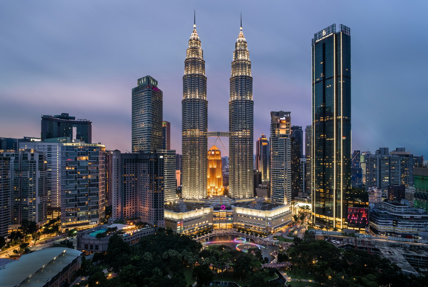 Malaysia - Malaysia: Towers & Highland Breezes
